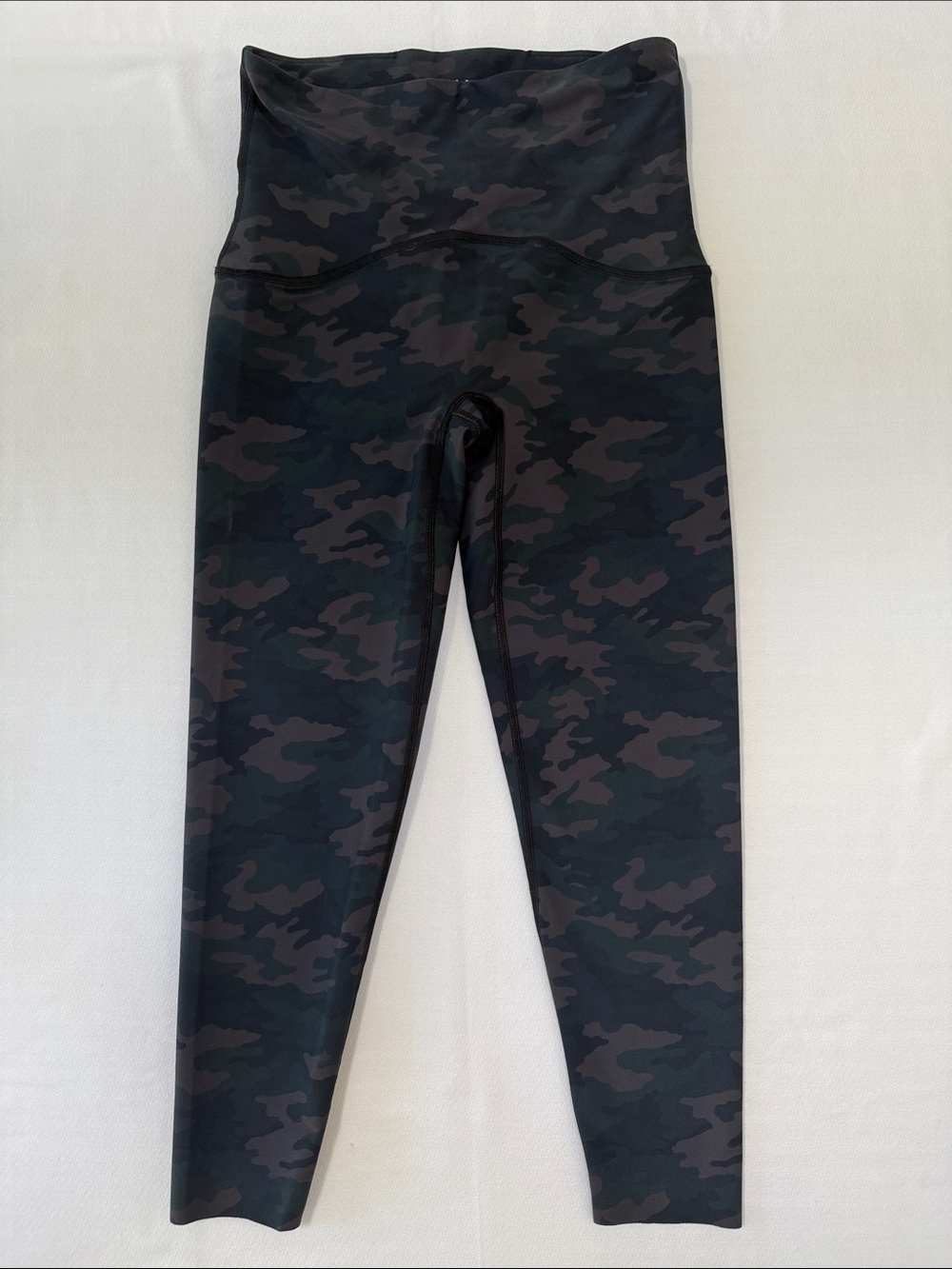 SPANX Booty Boost High-Waist Camo Leggings - Black - Picture 3 of 8